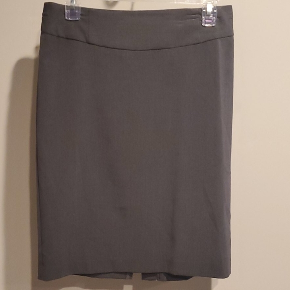 Takara Dresses & Skirts - Takara Professional pencil Skirt